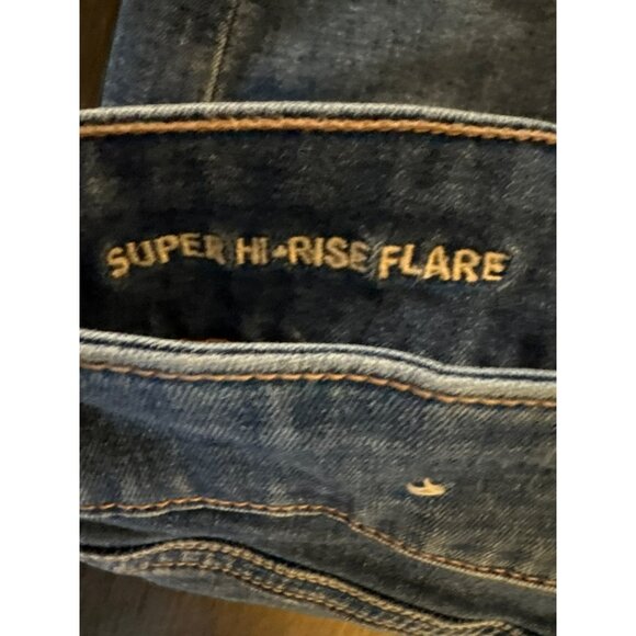 American Eagle Outfitters Blue Flare Jeans - Picture 4 of 9